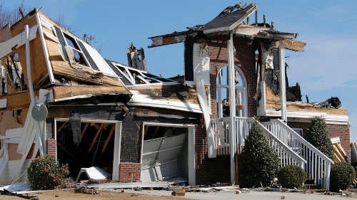 contre expertise suite à un incendie mortel à Daverdisse dans les Ardennes en Belgique